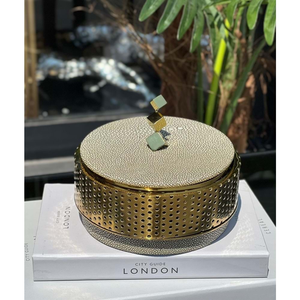 Utapıa Kavano Büyük